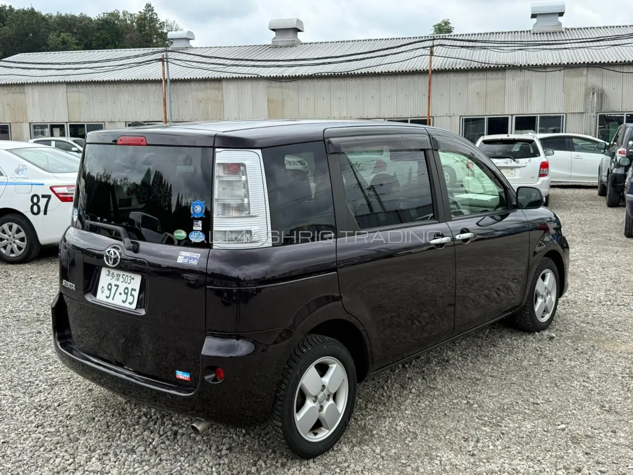 TOYOTA SIENTA 2015 — photo 2
