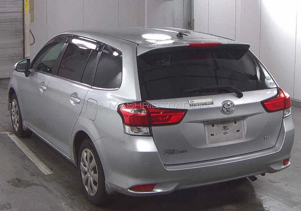 TOYOTA COROLLA FILEDER 2017 — photo 6