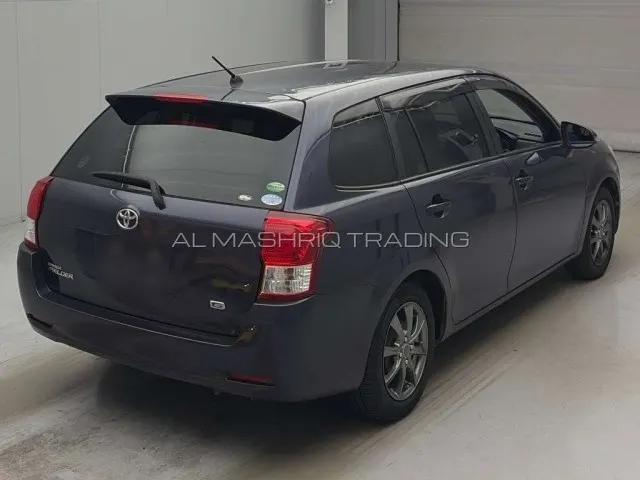 TOYOTA COROLLA FILEDER 2013 — photo 2