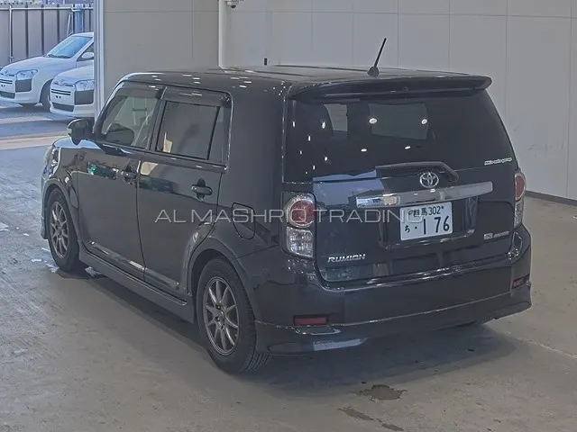 TOYOTA PREMIO 2010 — photo 2