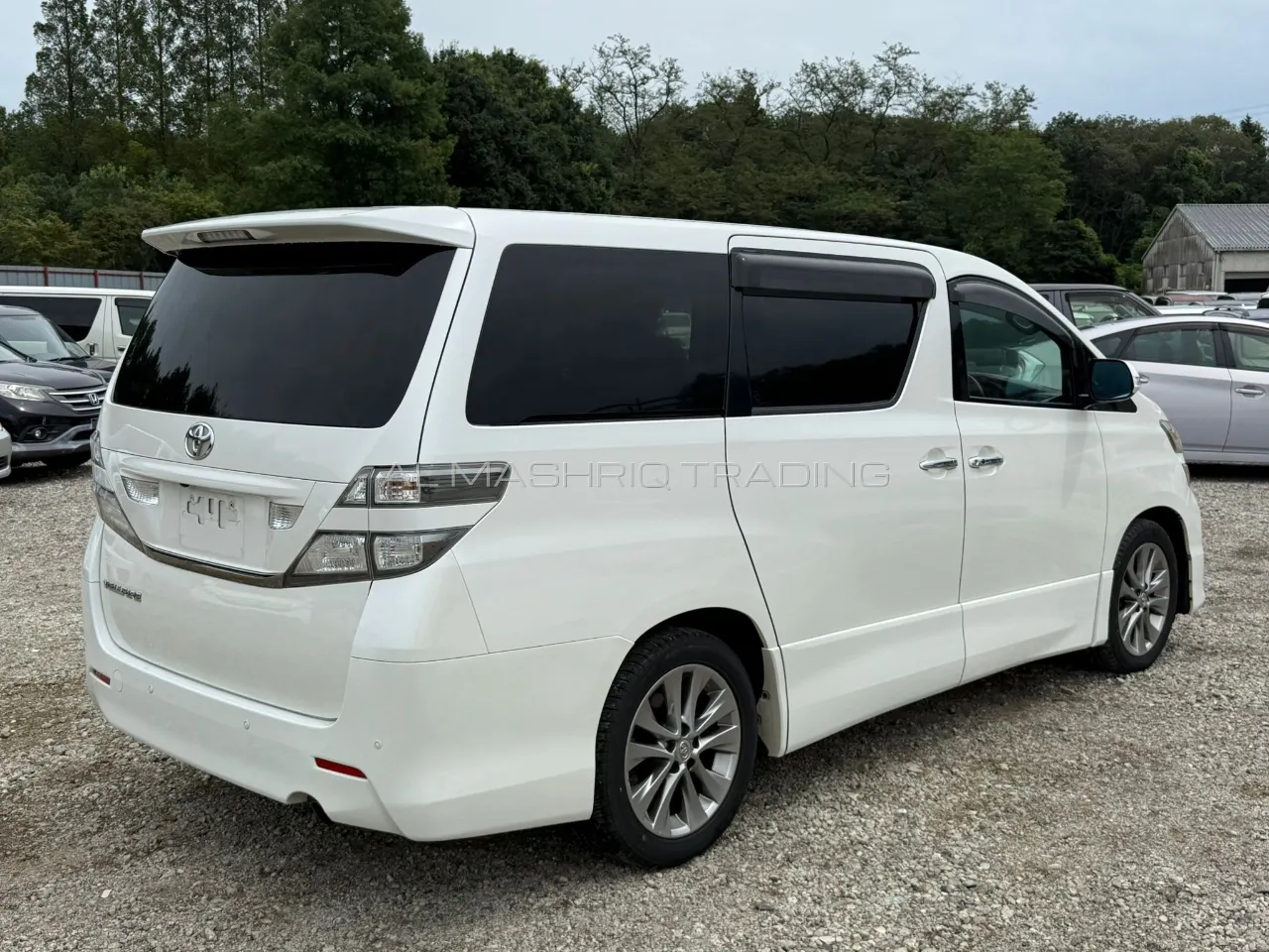 TOYOTA VELFIRE 2010 — photo 2