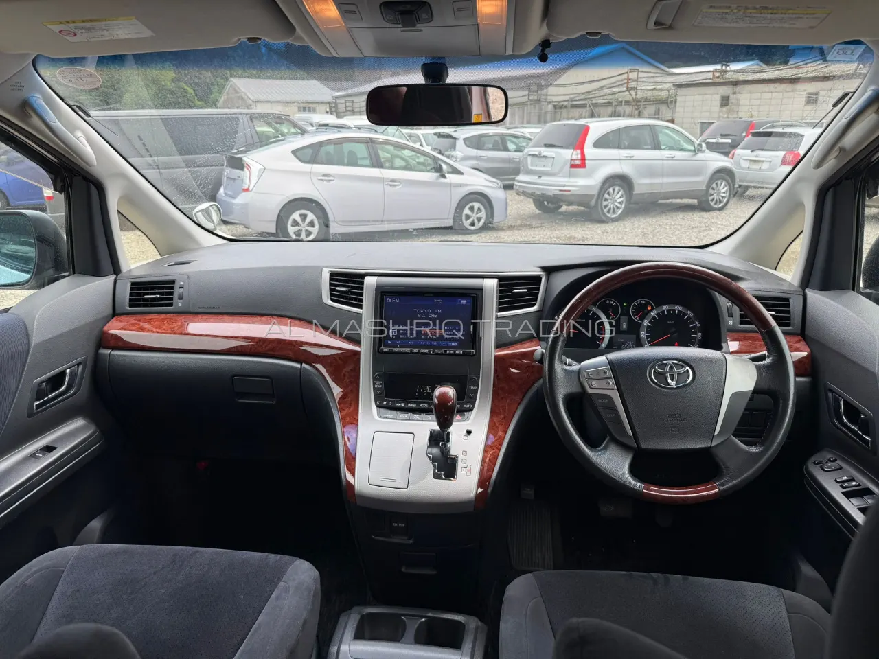 TOYOTA VELFIRE 2010 — photo 6