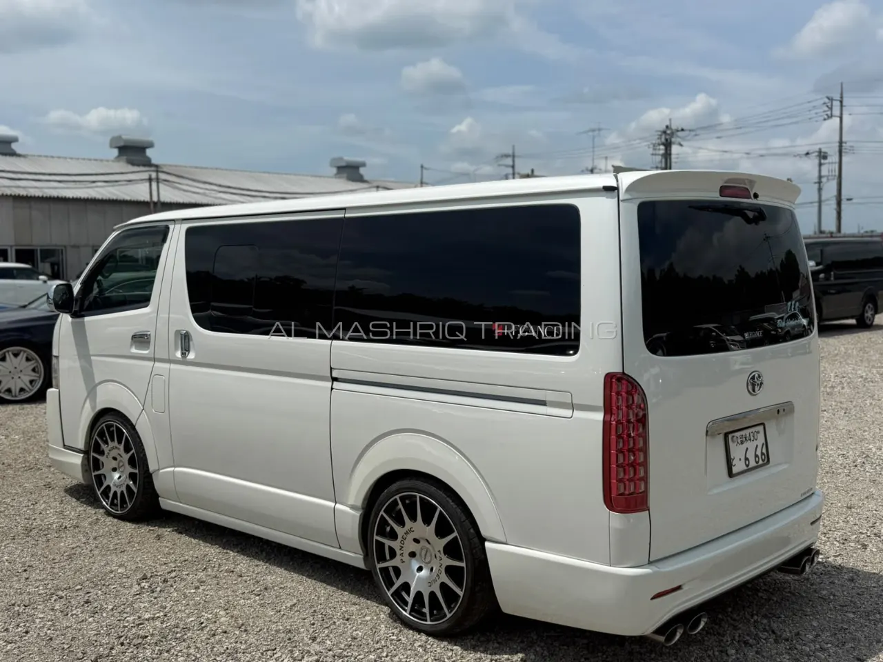TOYOTA HIACE VAN 2015 — photo 6